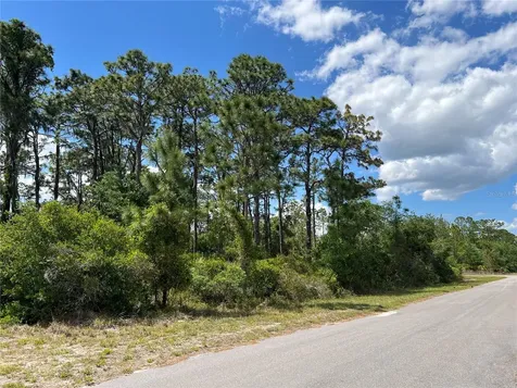 901 Azalea Drive Indian Lake Estates FL 33855