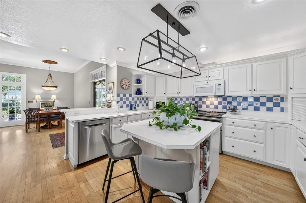 1723 Chestnut Avenue Winter Park FL 32789