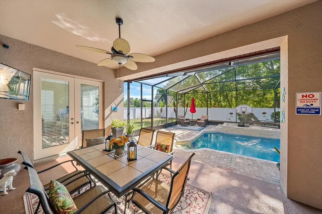 1615 Heritage Drive Valrico FL 33594