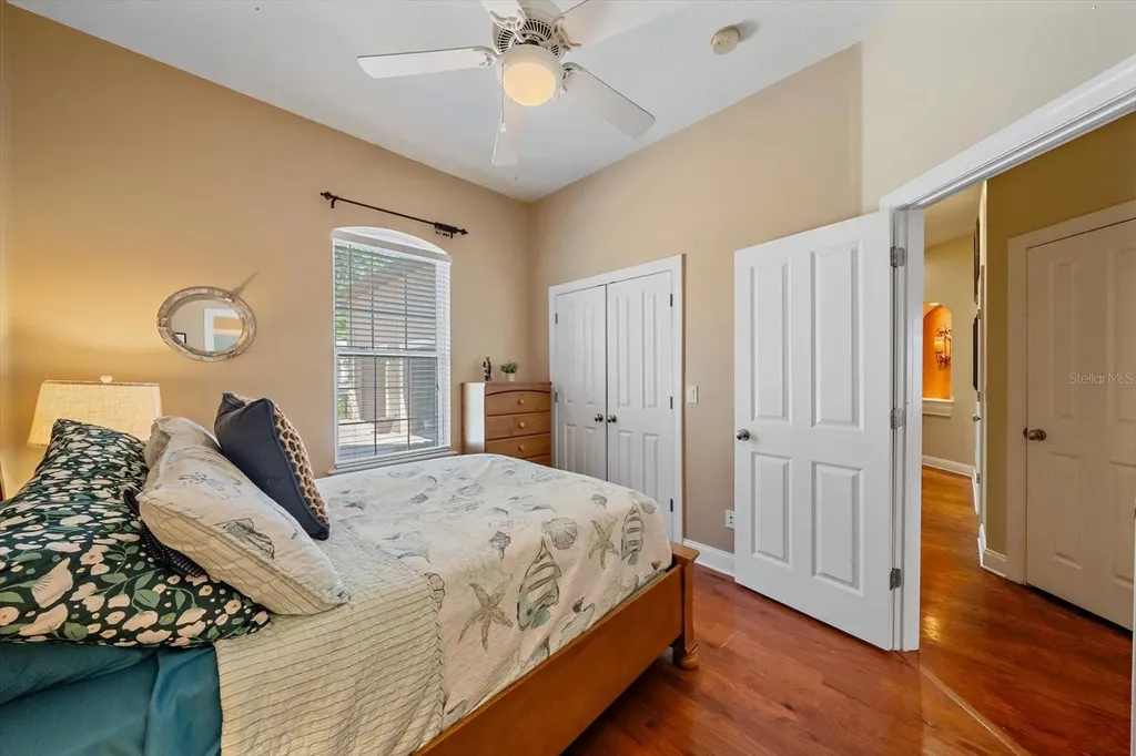 1615 Heritage Drive Valrico FL 33594