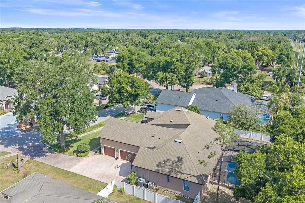 1615 Heritage Drive Valrico FL 33594