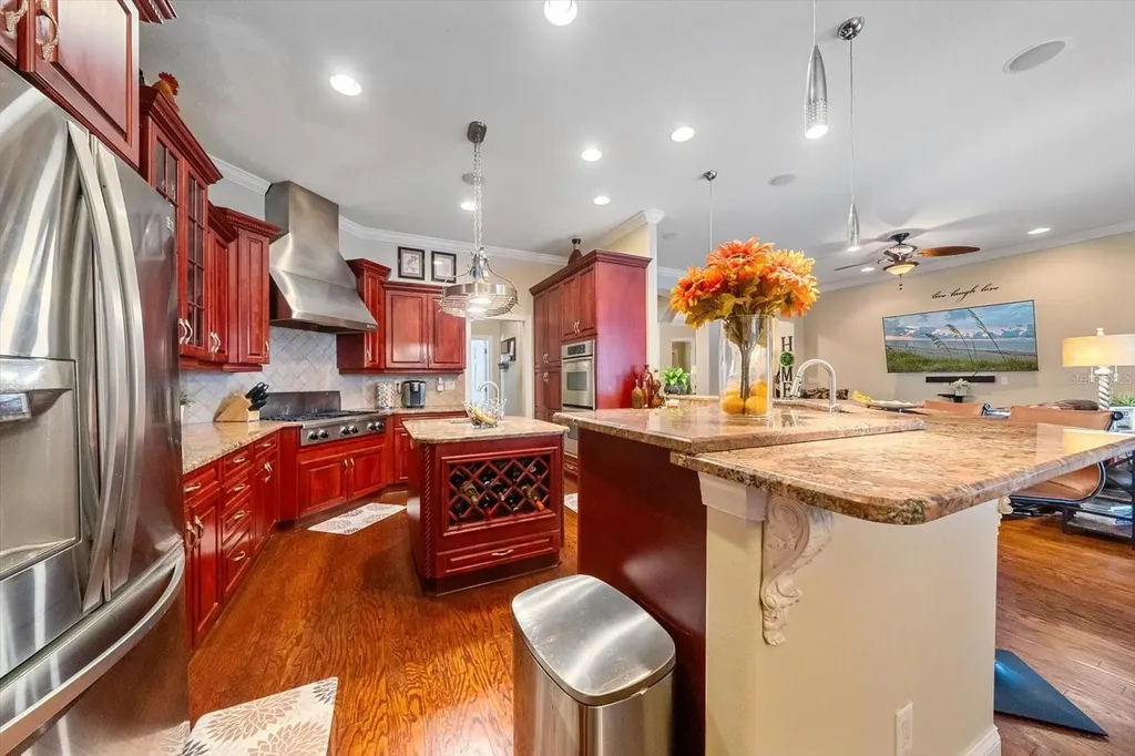 1615 Heritage Drive Valrico FL 33594