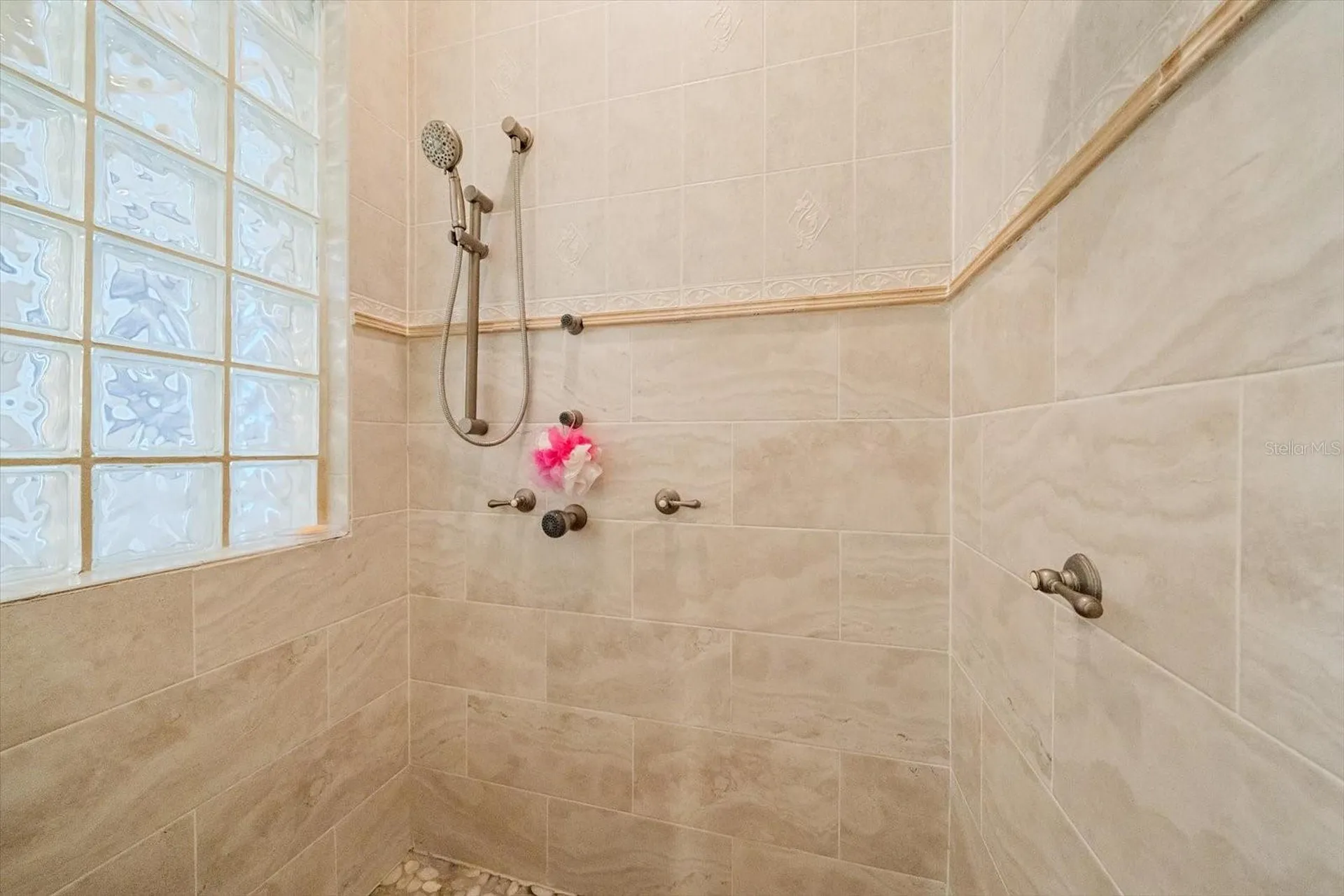 1615 Heritage Drive Valrico FL 33594
