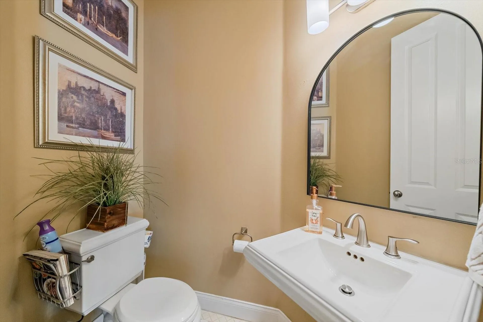 1615 Heritage Drive Valrico FL 33594