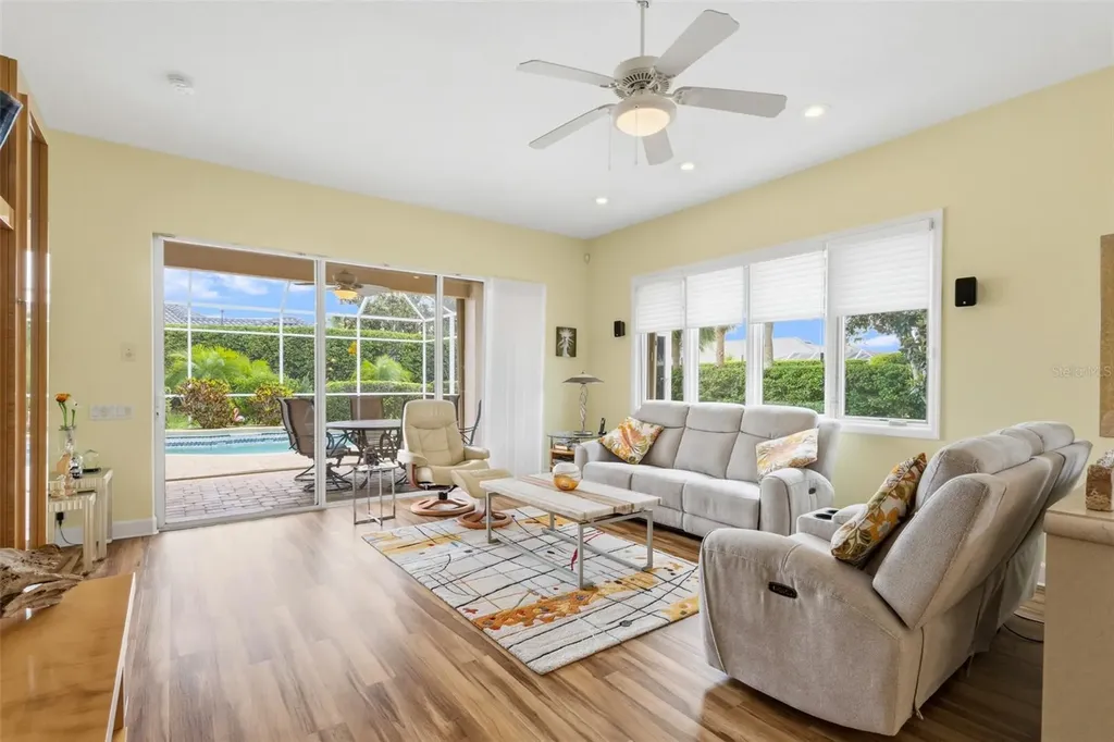 5231 97th Street E Bradenton FL 34211