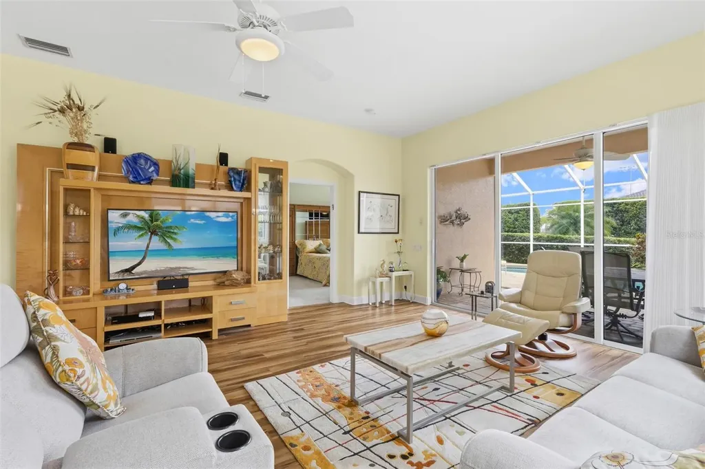 5231 97th Street E Bradenton FL 34211