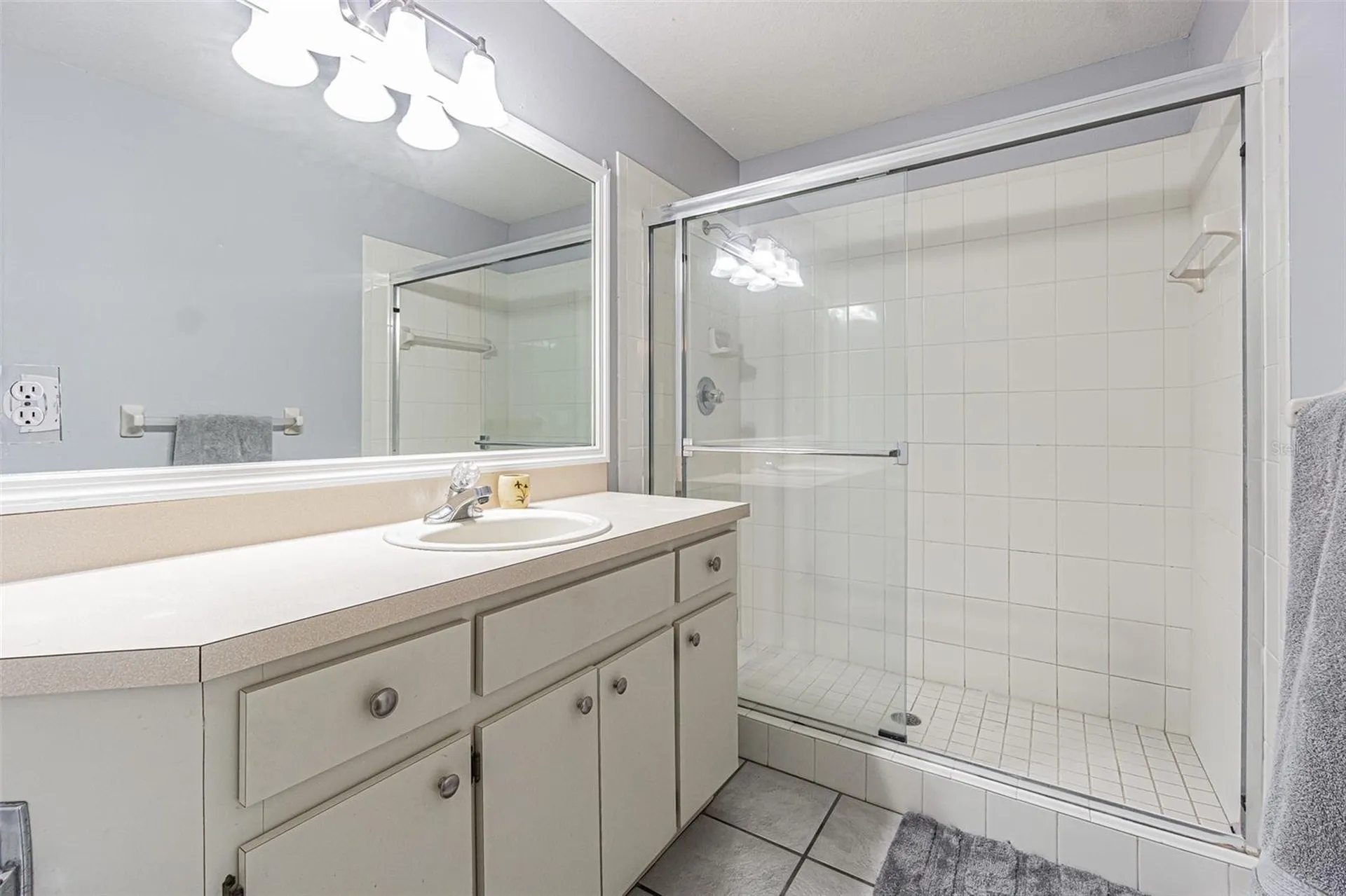 6431 Laurelwood Drive Zephyrhills FL 33542
