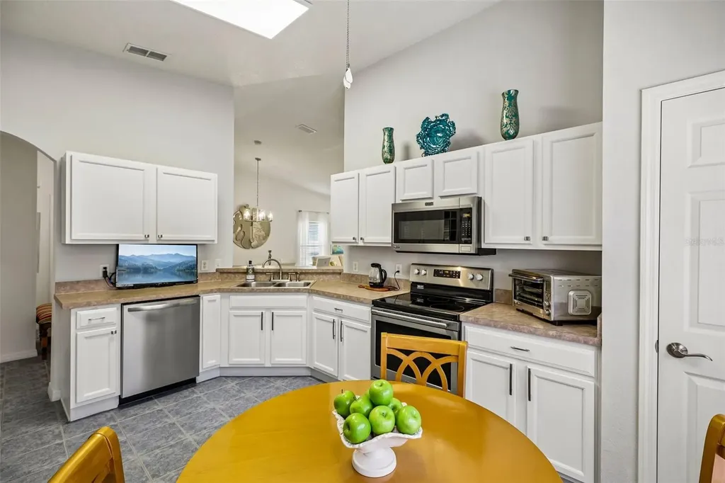 516 Millifiora Lane Poinciana FL 34759