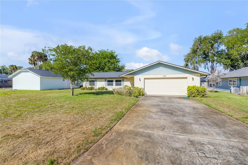 704 Green Road New Smyrna Beach FL 32168