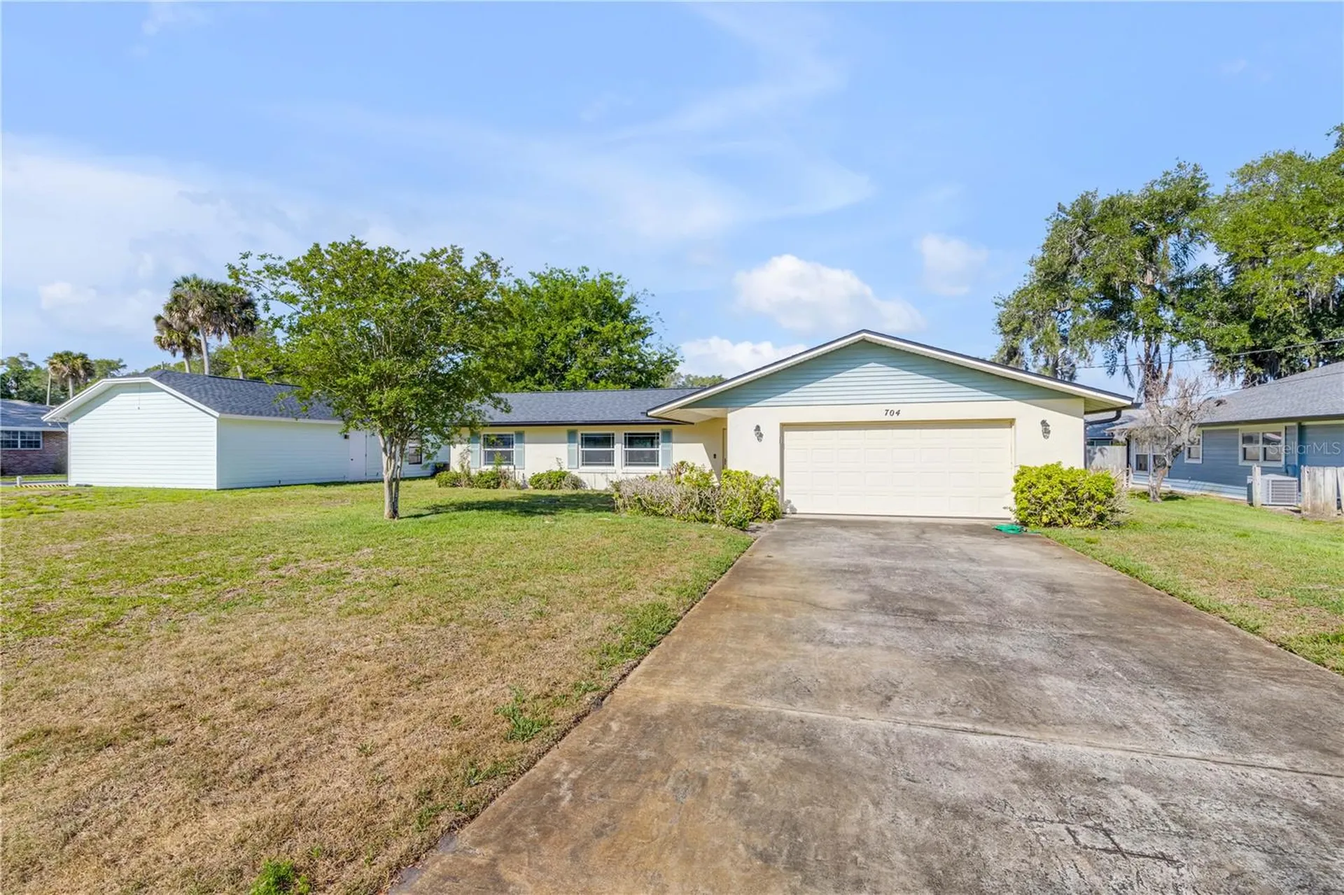 704 Green Road New Smyrna Beach FL 32168