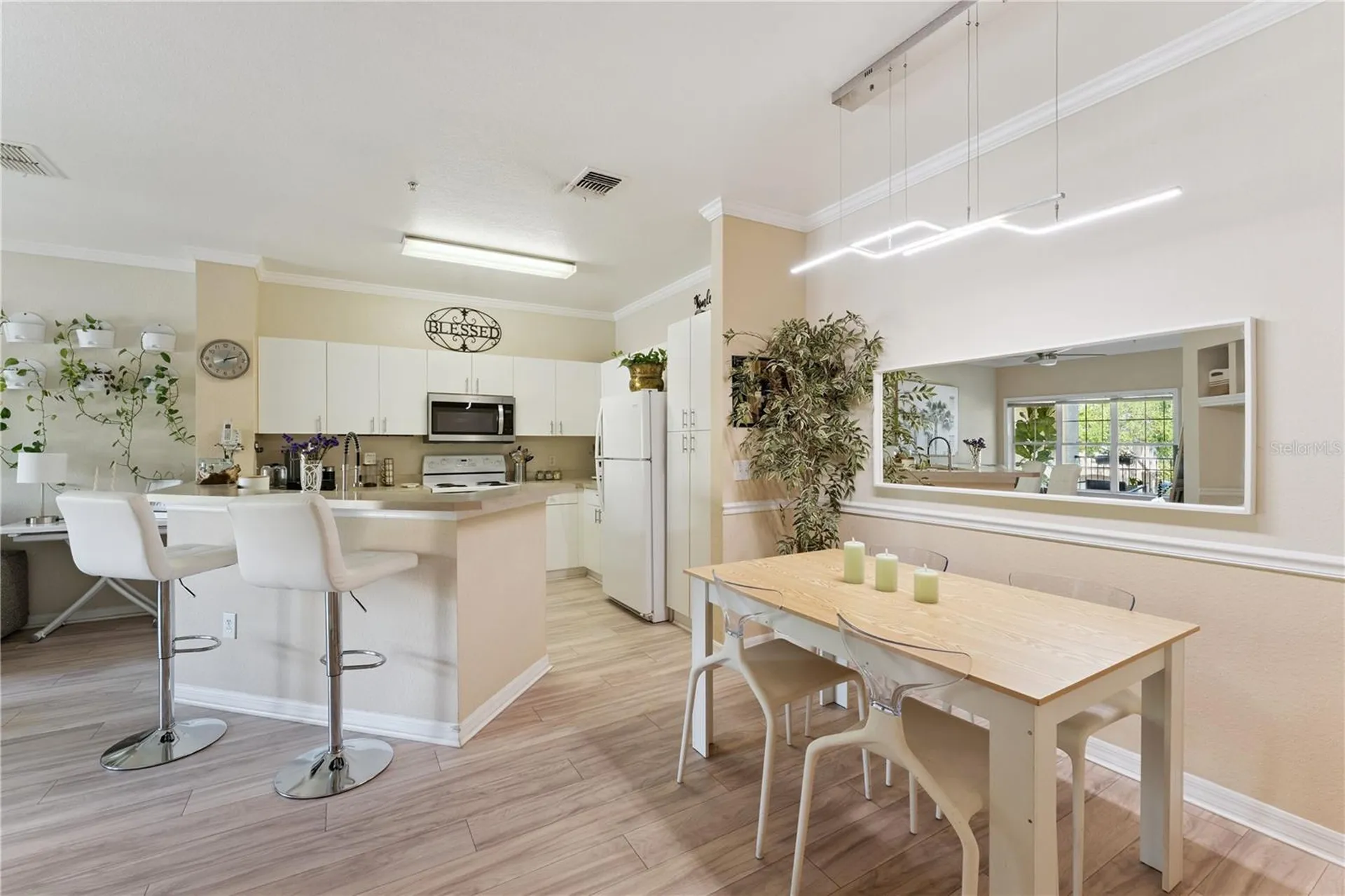 3751 Conroy Road Orlando FL 32839