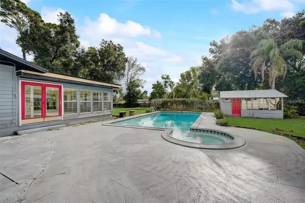 4223 E Pine Hill Circle Orlando FL 32808