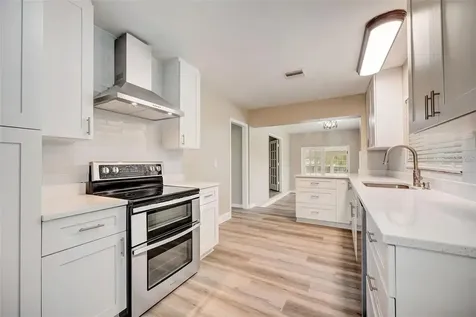 4223 E Pine Hill Circle Orlando FL 32808