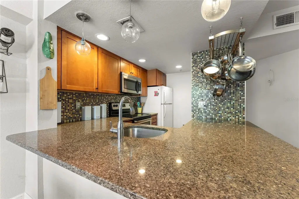 850 S Tamiami Trail Sarasota FL 34236