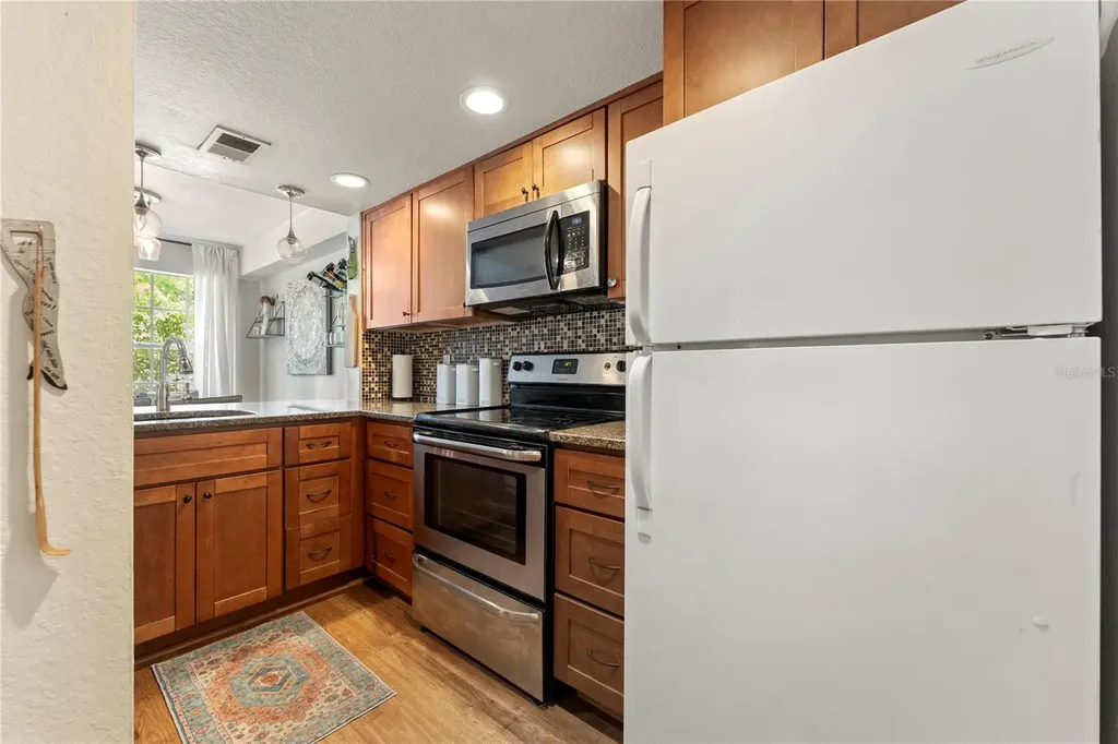 850 S Tamiami Trail Sarasota FL 34236