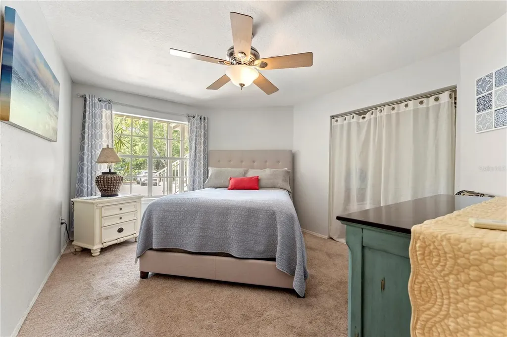 850 S Tamiami Trail Sarasota FL 34236