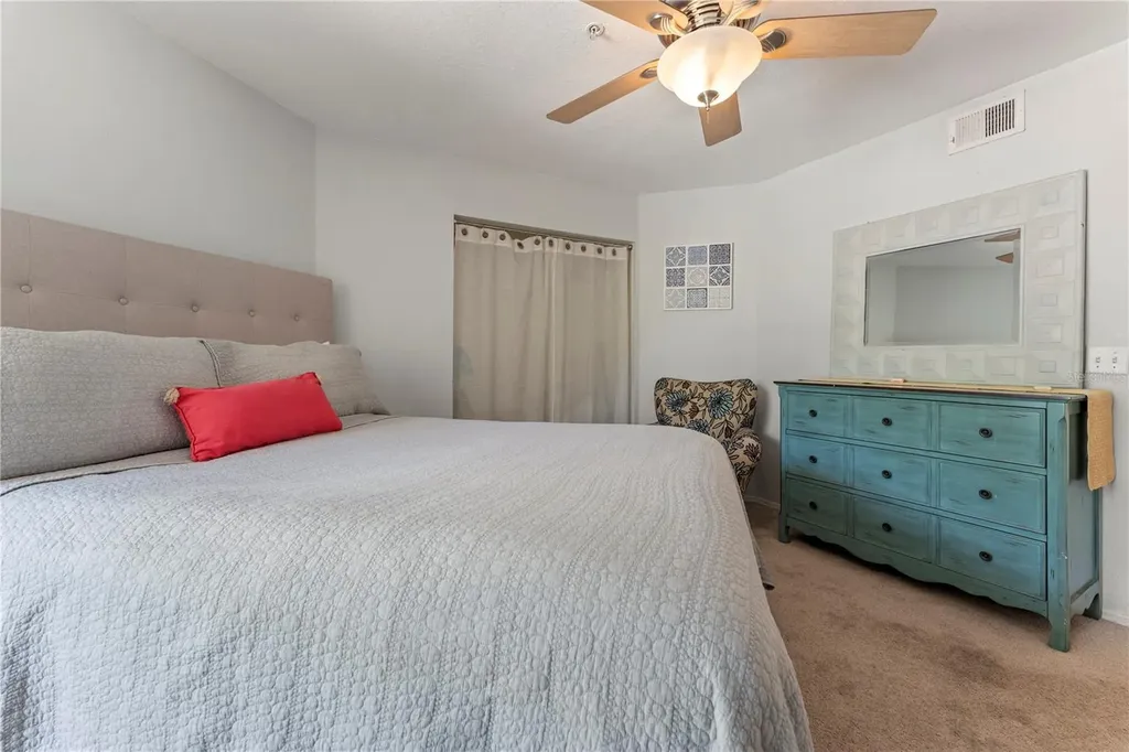 850 S Tamiami Trail Sarasota FL 34236