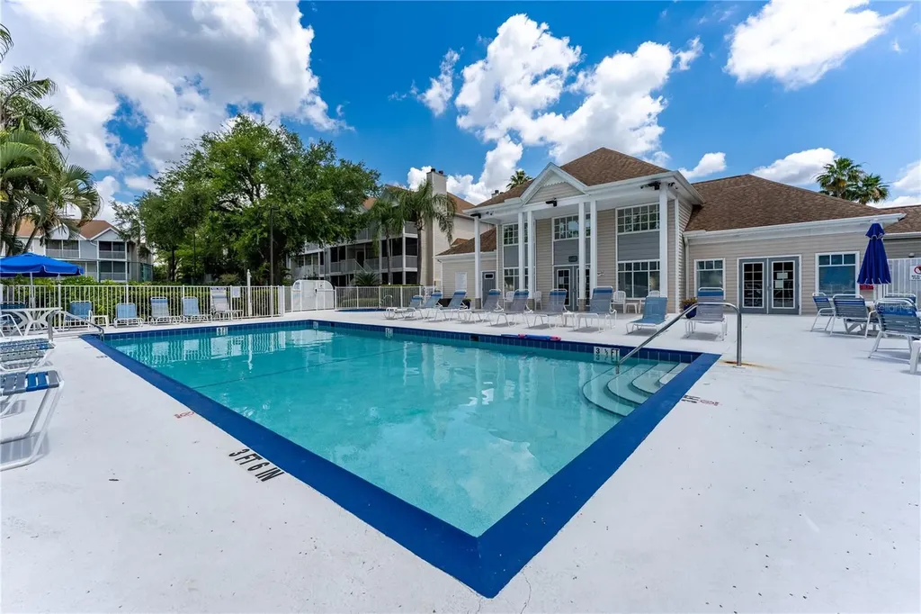 850 S Tamiami Trail Sarasota FL 34236