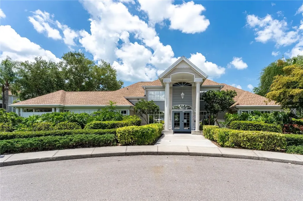 850 S Tamiami Trail Sarasota FL 34236