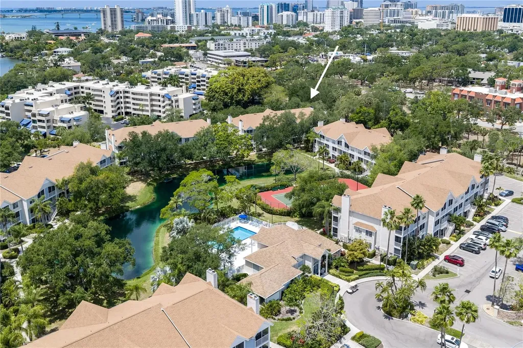 850 S Tamiami Trail Sarasota FL 34236