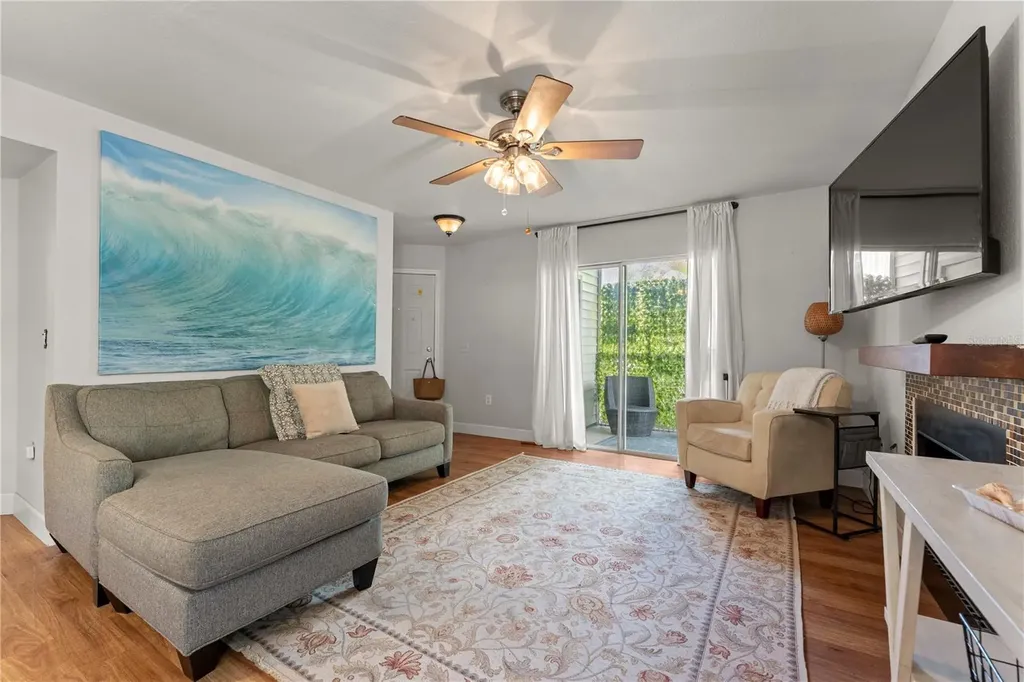 850 S Tamiami Trail Sarasota FL 34236