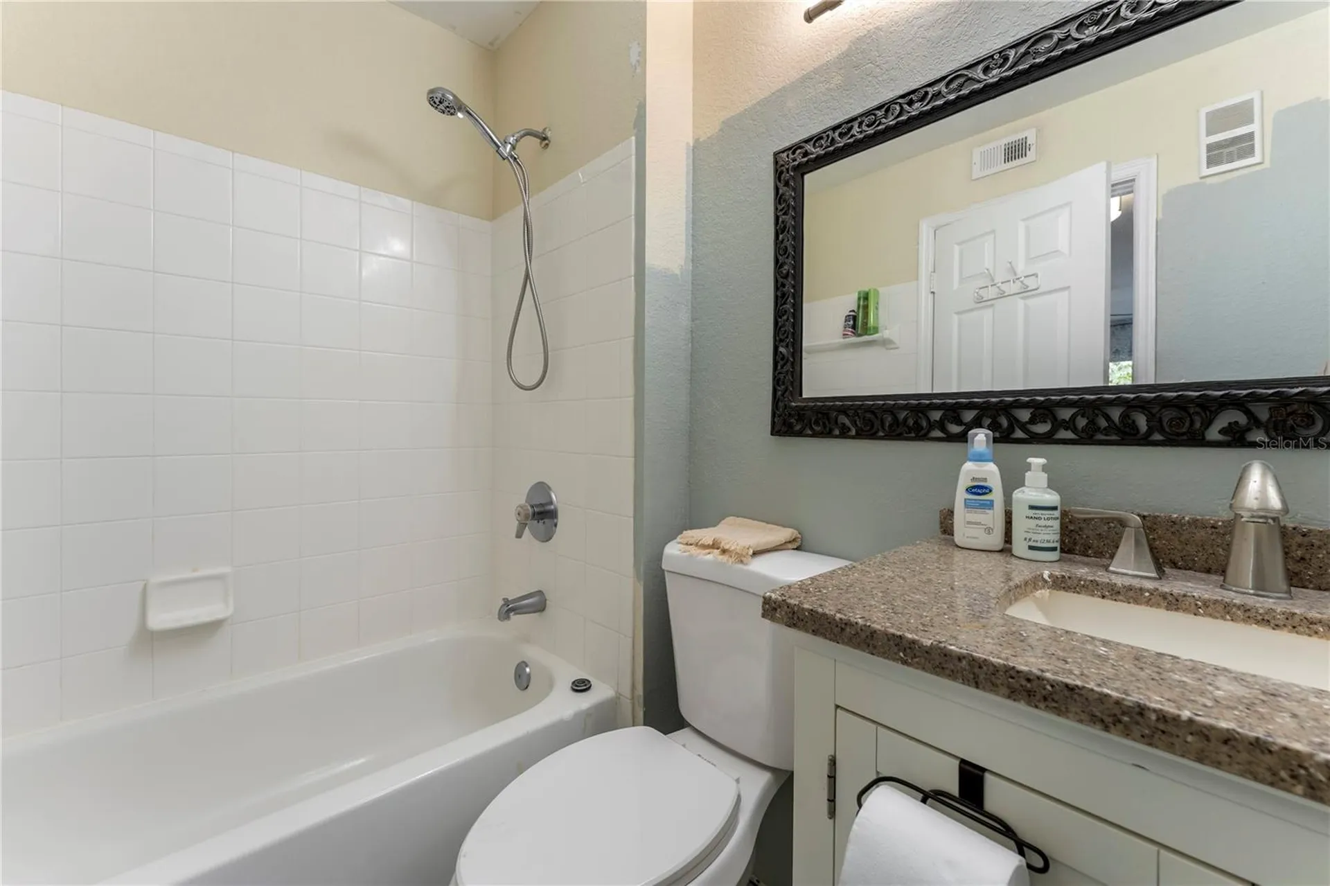 850 S Tamiami Trail Sarasota FL 34236