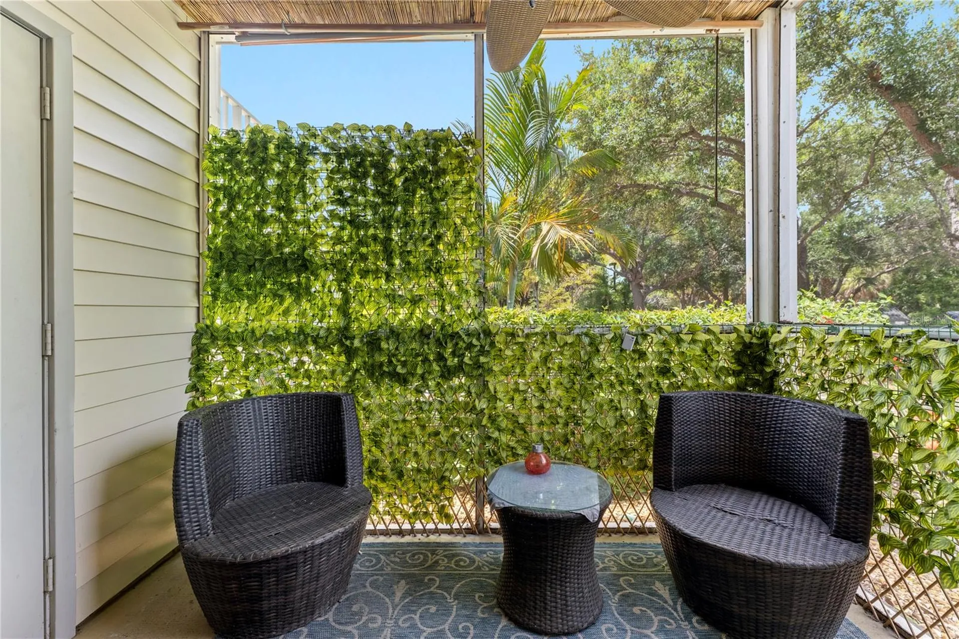 850 S Tamiami Trail Sarasota FL 34236