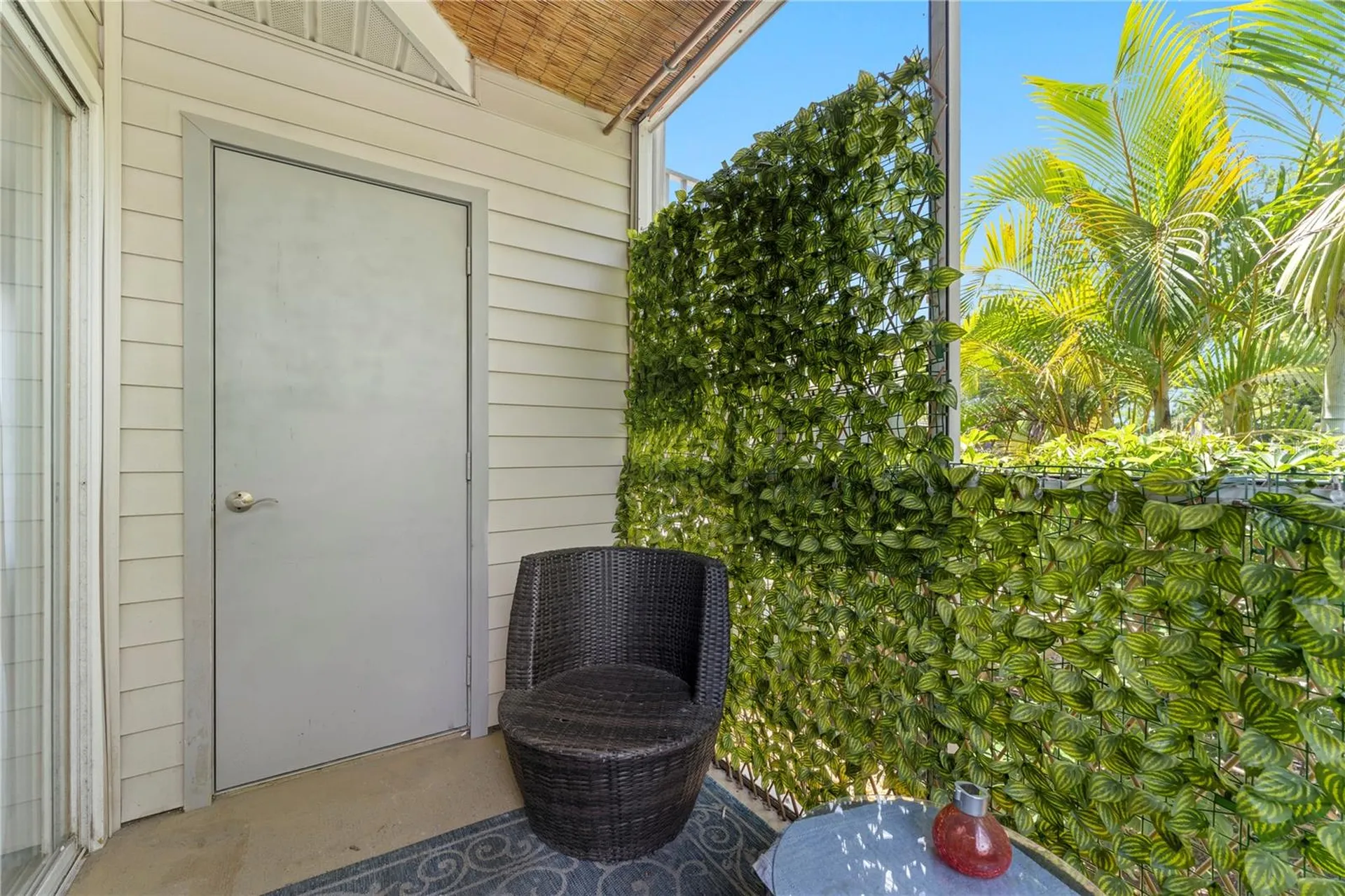 850 S Tamiami Trail Sarasota FL 34236