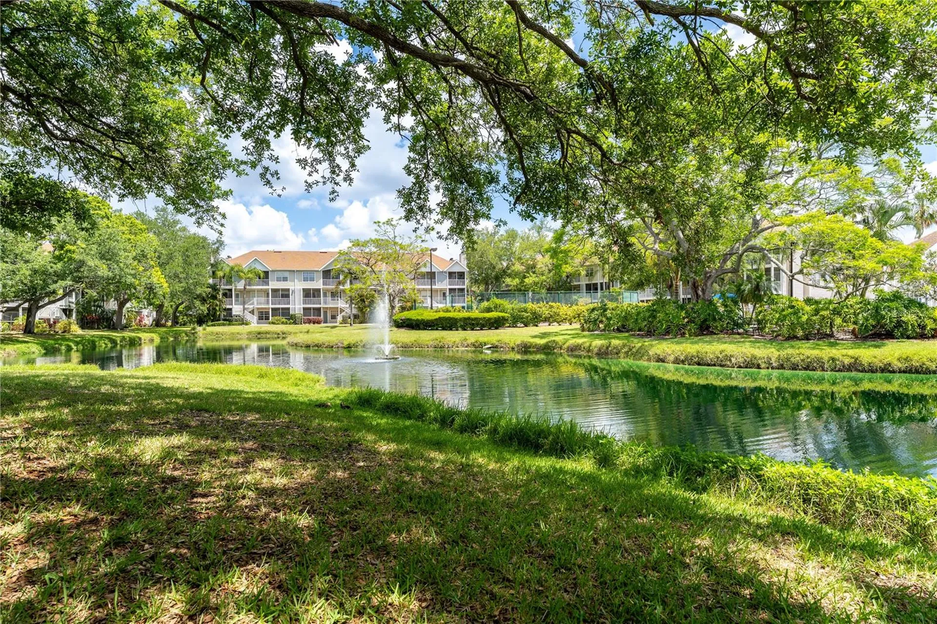 850 S Tamiami Trail Sarasota FL 34236