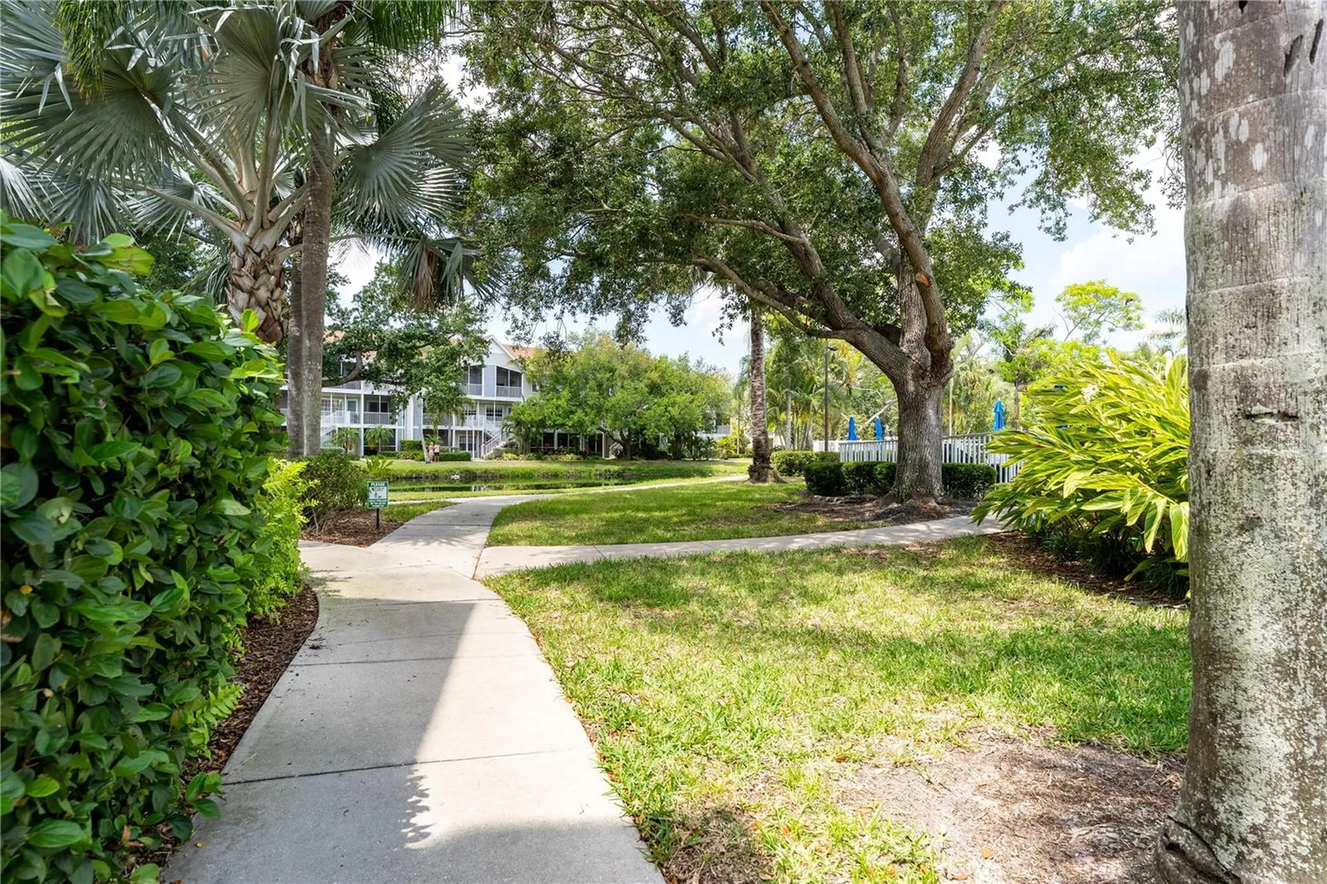 850 S Tamiami Trail Sarasota FL 34236