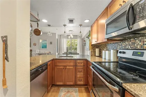 850 S Tamiami Trail Sarasota FL 34236