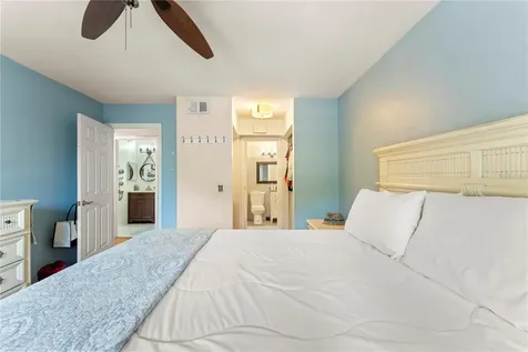 850 S Tamiami Trail Sarasota FL 34236