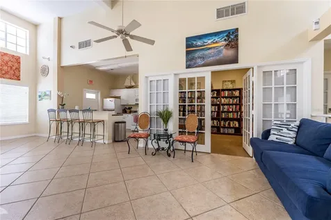 850 S Tamiami Trail Sarasota FL 34236