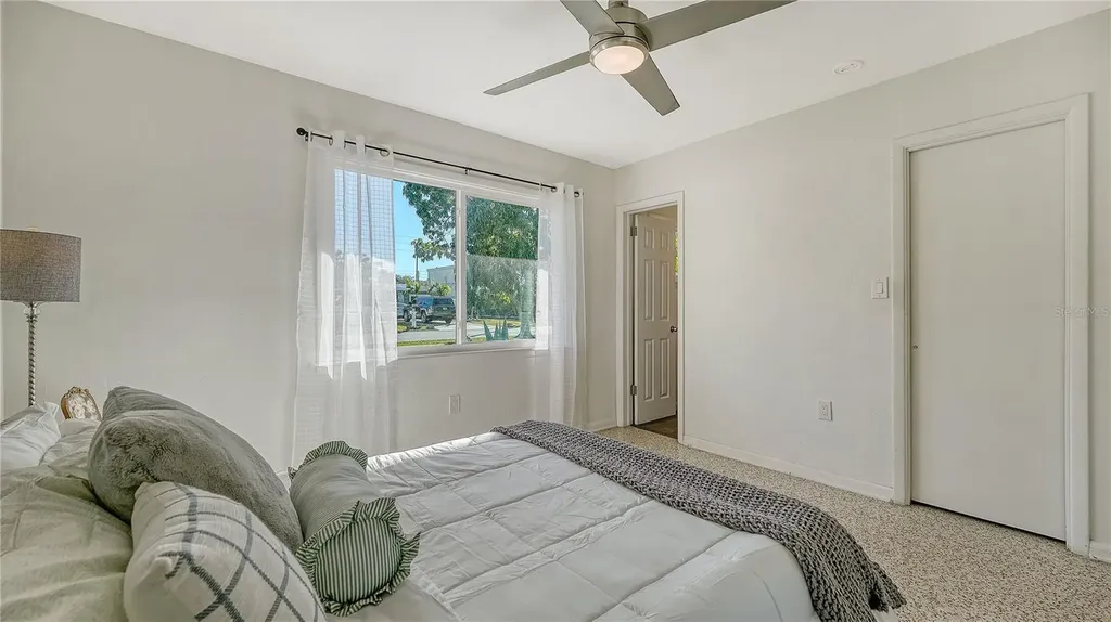 209 Briggs Court Sarasota FL 34237