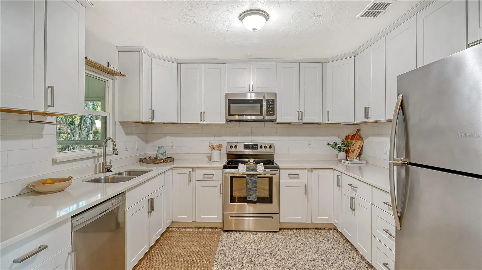 209 Briggs Court Sarasota FL 34237