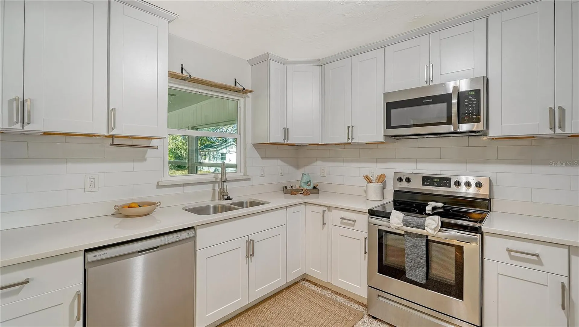 209 Briggs Court Sarasota FL 34237