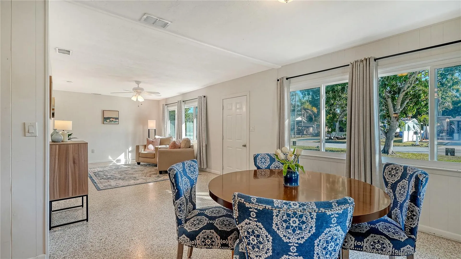 209 Briggs Court Sarasota FL 34237