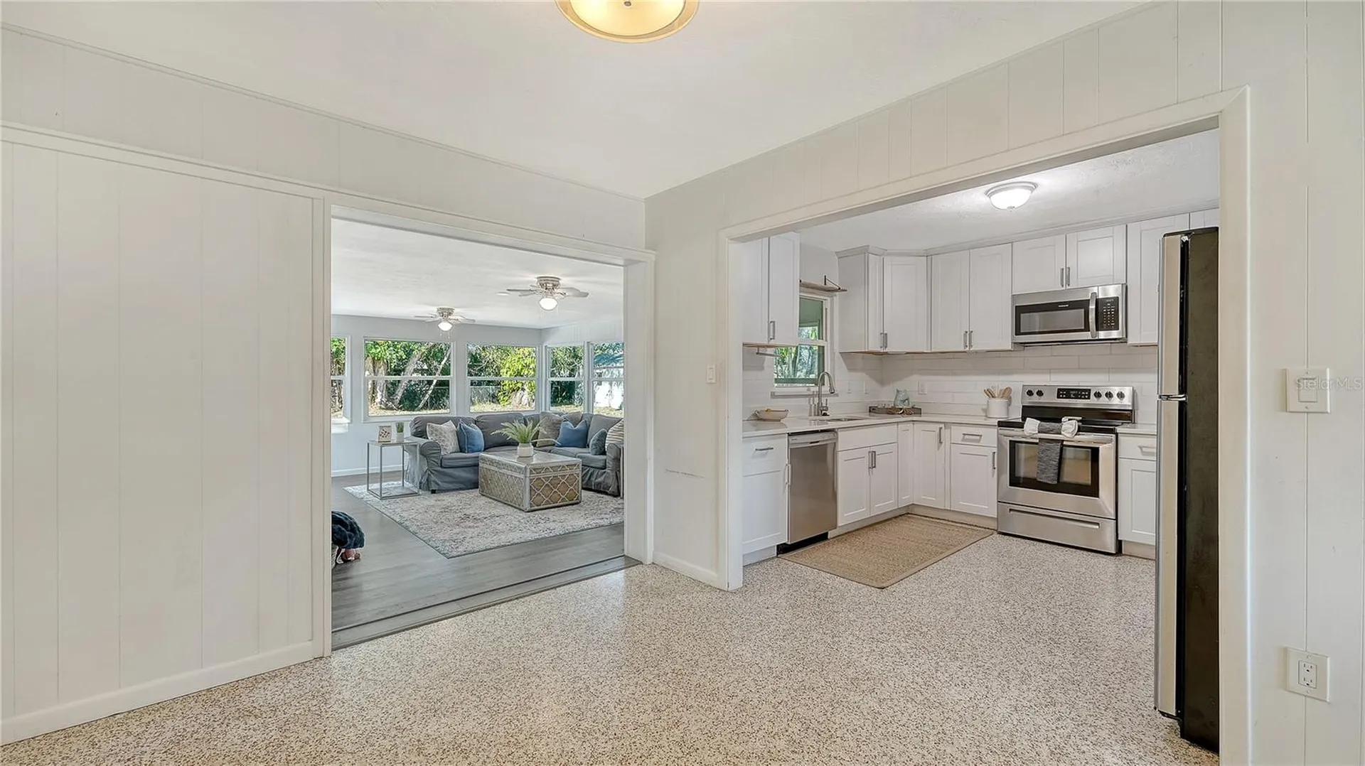 209 Briggs Court Sarasota FL 34237