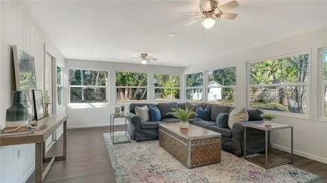 209 Briggs Court Sarasota FL 34237