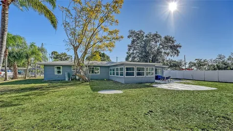 209 Briggs Court Sarasota FL 34237