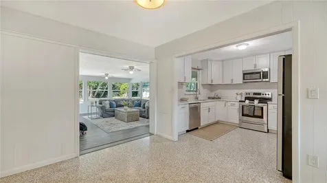 209 Briggs Court Sarasota FL 34237