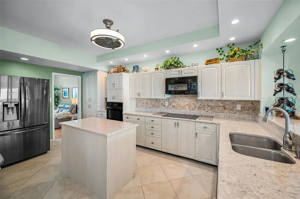 7882 Sailboat Key Boulevard S South Pasadena FL 33707