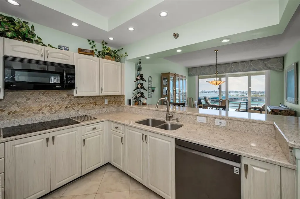 7882 Sailboat Key Boulevard S South Pasadena FL 33707