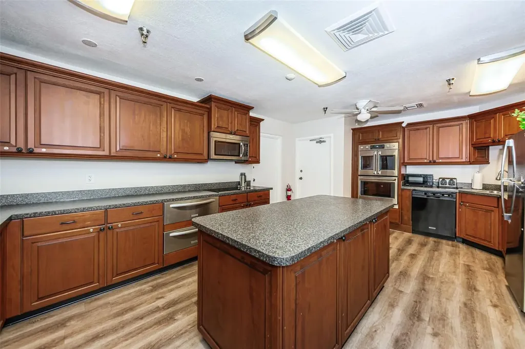 7882 Sailboat Key Boulevard S South Pasadena FL 33707