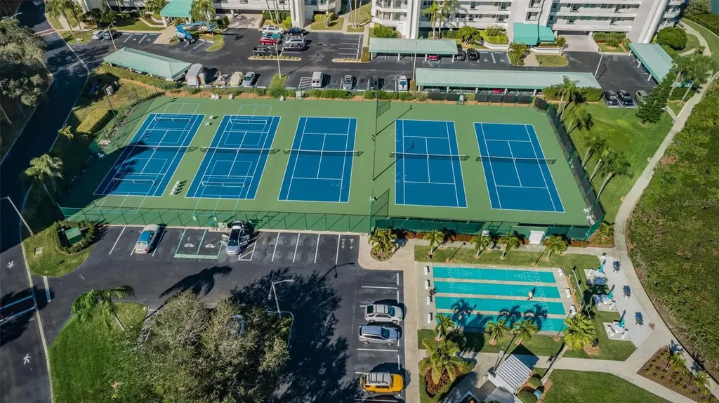 7882 Sailboat Key Boulevard S South Pasadena FL 33707