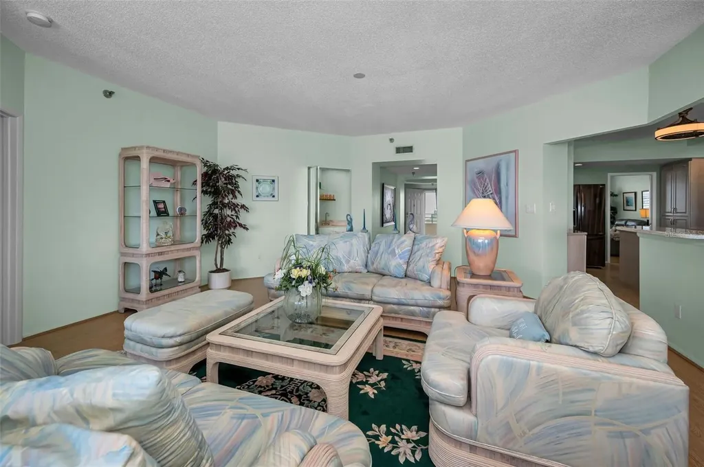 7882 Sailboat Key Boulevard S South Pasadena FL 33707
