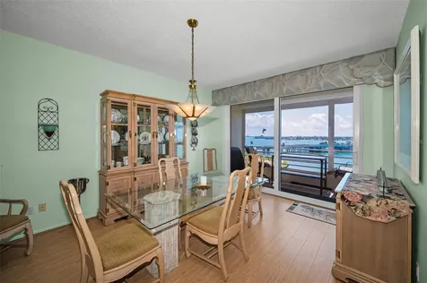 7882 Sailboat Key Boulevard S South Pasadena FL 33707