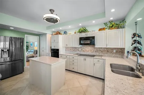7882 Sailboat Key Boulevard S South Pasadena FL 33707