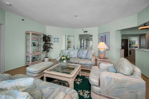 7882 Sailboat Key Boulevard S South Pasadena FL 33707