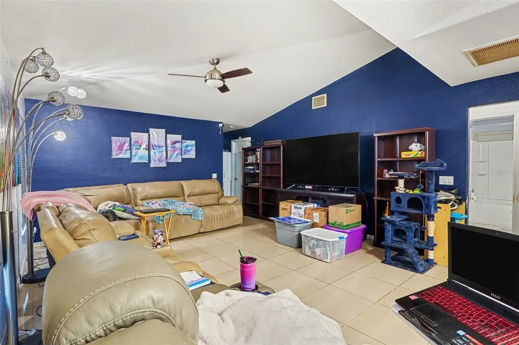1464 Bluff Loop Dundee FL 33838